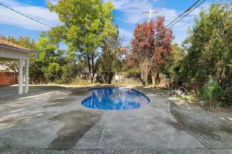 Exterior - 2163 Sycamore Dr, Redding, CA 96001 photo 8 of 13