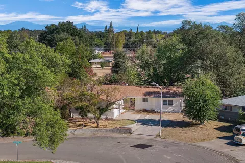 View/Area - 2163 Sycamore Dr, Redding, CA 96001 photo 1 of 7