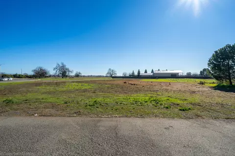 7530 Lockheed Dr, Redding, CA 96002 photo 7