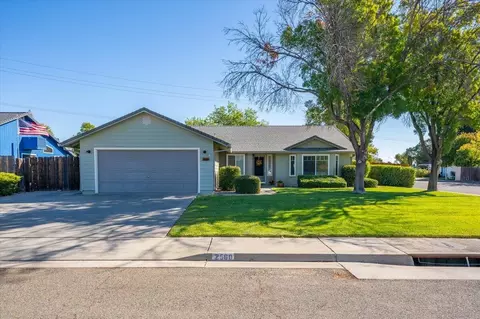 2560 Meadow View Dr, Red Bluff, CA 96080 photo 1