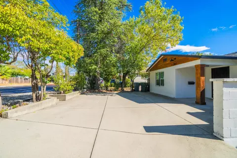 Exterior - 2417 Placer St, Redding, CA 96001 photo 13 of 13