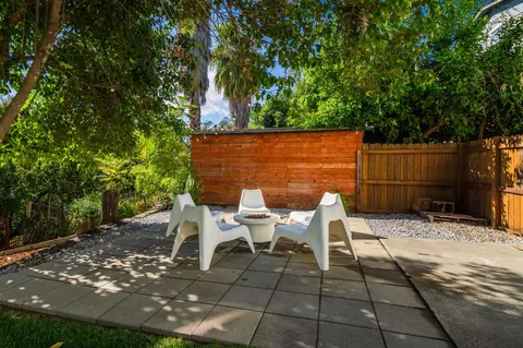 Exterior - 2417 Placer St, Redding, CA 96001 photo 5 of 13
