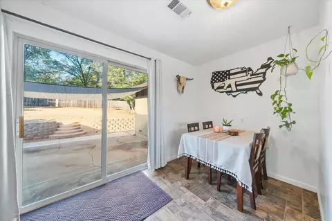 1608 Oakdale Ct, Redding, CA 96002 photo 7