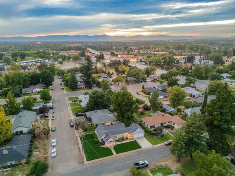 View/Area - 85 Gurnsey Ave, Red Bluff, CA 96080 photo 3 of 3