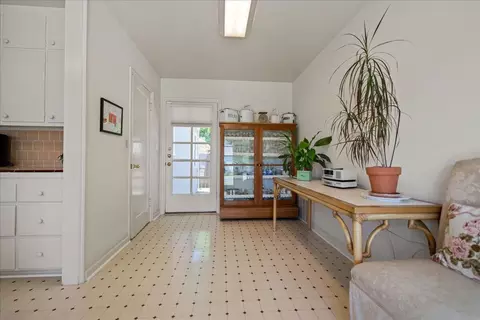 Entry Way - 85 Gurnsey Ave, Red Bluff, CA 96080 photo 2 of 3