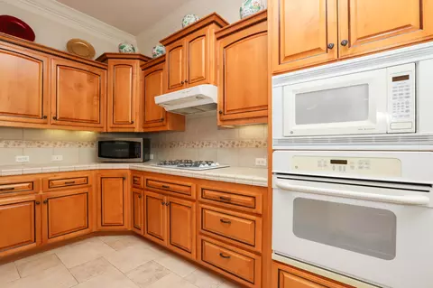 Kitchen - 3875 Mario Ave, Redding, CA 96001 photo 4 of 5