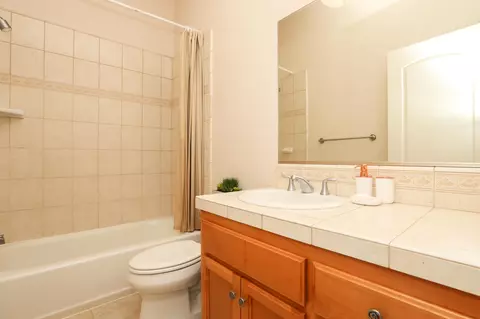 Bath - 3875 Mario Ave, Redding, CA 96001 photo 5 of 5