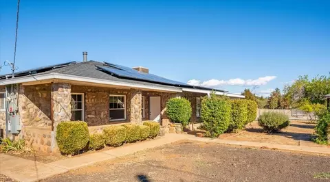 6876 Happy Valley Rd, Anderson, CA 96007
