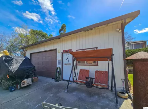 1045 Otis Ct, Red Bluff, CA 96080 photo 7