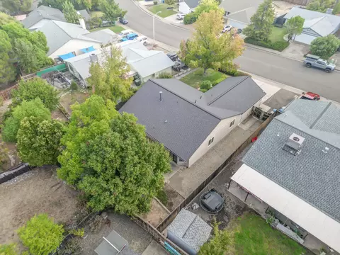 View/Area - 306 Springer Dr, Redding, CA 96003 photo 2 of 2