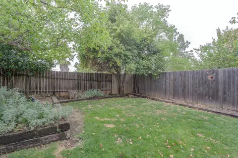 Exterior - 306 Springer Dr, Redding, CA 96003 photo 6 of 8