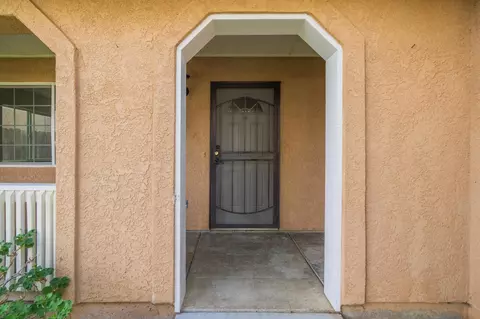 2015 Gentry Way, Red Bluff, CA 96080 photo 3