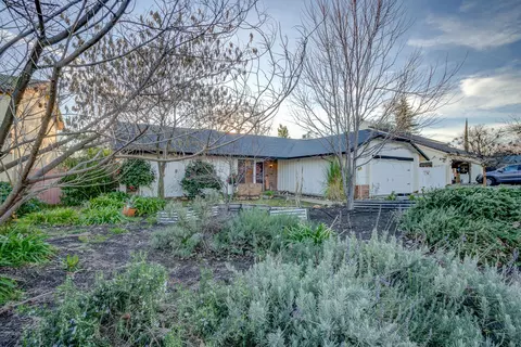 3651 Wasatch Dr, Redding, CA 96001 photo 2