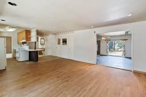 Living - 8606 Airport Rd, Redding, CA 96002 photo 1 of 8