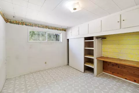 Bedroom - 8606 Airport Rd, Redding, CA 96002 photo 3 of 6