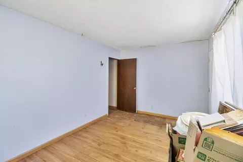 Bedroom - 8606 Airport Rd, Redding, CA 96002 photo 5 of 6
