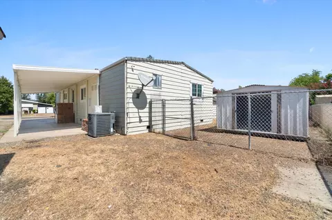 Exterior - 4381 Eagle Nest Rd, Redding, CA 96003 photo 3 of 7