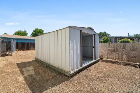 Exterior - 4381 Eagle Nest Rd, Redding, CA 96003 photo 6 of 7