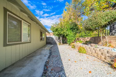 Exterior - 463 Yolla Bolly Trl, Redding, CA 96003 photo 8 of 9