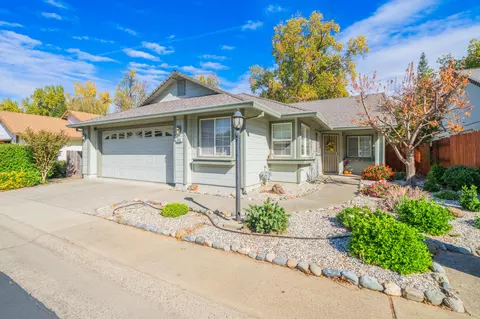 Exterior - 463 Yolla Bolly Trl, Redding, CA 96003 photo 2 of 9