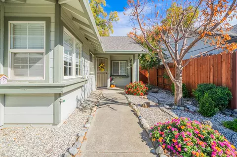 Exterior - 463 Yolla Bolly Trl, Redding, CA 96003 photo 3 of 9
