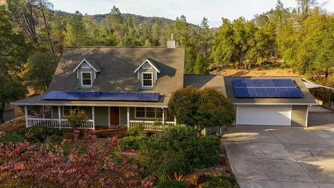 Exterior - 8149 Secluded Valley Dr, Redding, CA 96001 photo 1 of 19