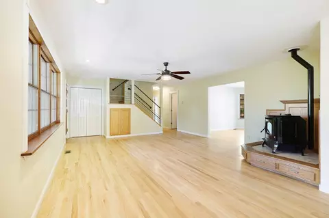 Living - 8149 Secluded Valley Dr, Redding, CA 96001 photo 9 of 10