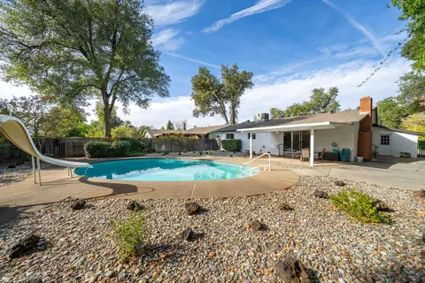 Exterior - 1189 De Moll Dr, Redding, CA 96002 photo 13 of 21
