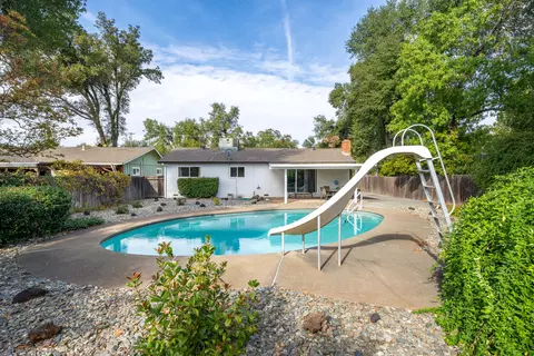 Exterior - 1189 De Moll Dr, Redding, CA 96002 photo 15 of 21