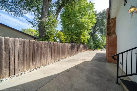 Exterior - 1189 De Moll Dr, Redding, CA 96002 photo 9 of 21