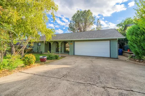 Exterior - 3353 Cessna Dr, Redding, CA 96001 photo 2 of 10