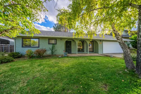 Exterior - 3353 Cessna Dr, Redding, CA 96001 photo 3 of 10