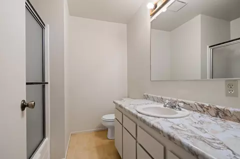 Bath - 3353 Cessna Dr, Redding, CA 96001 photo 3 of 3