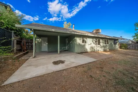 Exterior - 3353 Cessna Dr, Redding, CA 96001 photo 6 of 10