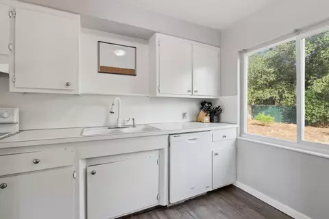 Kitchen - 1109 A St, Redding, CA 96002 photo 3 of 4