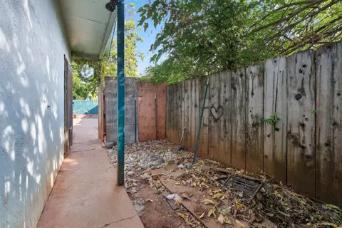 Exterior - 1109 A St, Redding, CA 96002 photo 5 of 10