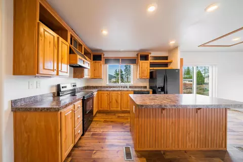 17758 Doty Rd, Hat Creek, CA 96040 photo 9