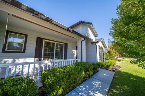 4381 Bowyer Blvd, Redding, CA 96002 photo 4