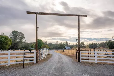 18346 Cheryl Ln, Cottonwood, CA 96022