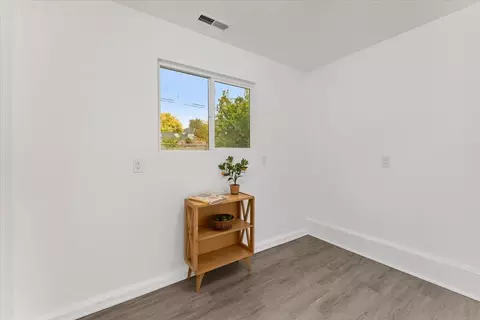 Bedroom - 2860 Wilson Ave, Redding, CA 96002 photo 6 of 6