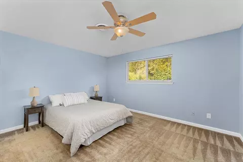 Bedroom - 2860 Wilson Ave, Redding, CA 96002 photo 1 of 6
