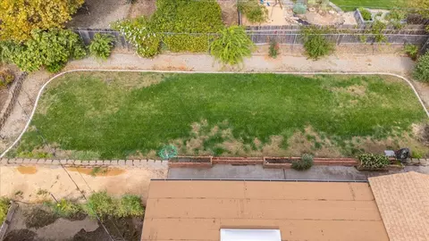 Exterior - 2860 Wilson Ave, Redding, CA 96002 photo 16 of 16