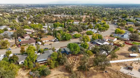 View/Area - 2515 Starlight Blvd, Redding, CA 96001 photo 10 of 11