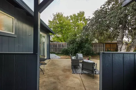 Exterior - 2515 Starlight Blvd, Redding, CA 96001 photo 13 of 21