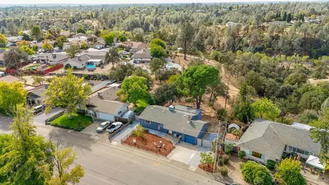 View/Area - 2515 Starlight Blvd, Redding, CA 96001 photo 6 of 11