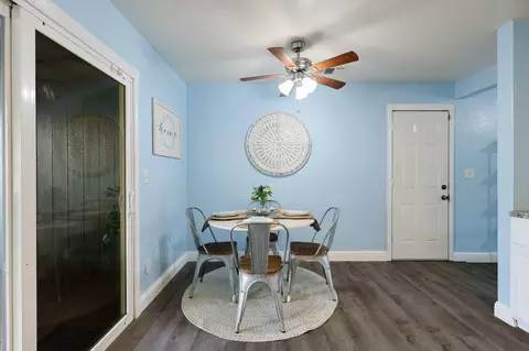 Dining - 2515 Starlight Blvd, Redding, CA 96001 photo 1 of 1