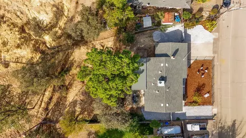View/Area - 2515 Starlight Blvd, Redding, CA 96001 photo 5 of 11