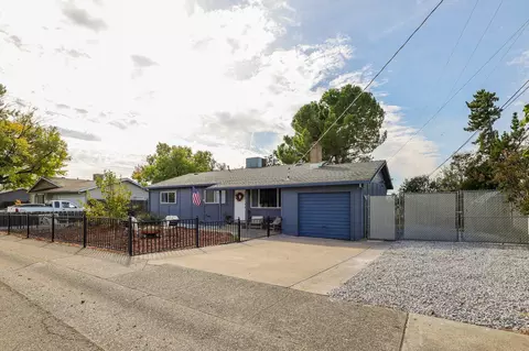 Exterior - 2515 Starlight Blvd, Redding, CA 96001 photo 9 of 21