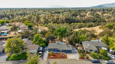 View/Area - 2515 Starlight Blvd, Redding, CA 96001 photo 7 of 11