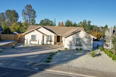 Exterior - 3762 Rushmore Dr, Redding, CA 96001 photo 2 of 21